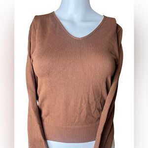 Justify V-Neck Ribbed Sweater in Brown Size Large